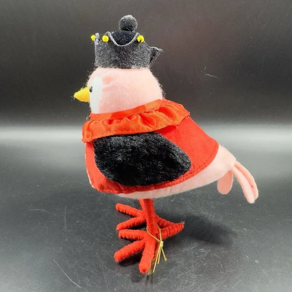 2024 Target Spritz Bird Kingsley Featherly Friends Valentine's‎ King of Hearts